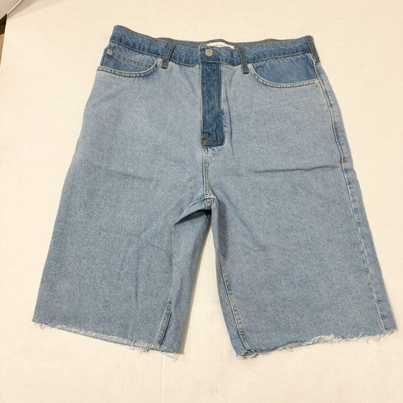 TOPMAN NWOT SZ 34 Two Tone Mens Frayed Jean Short - Picture 9 of 9
